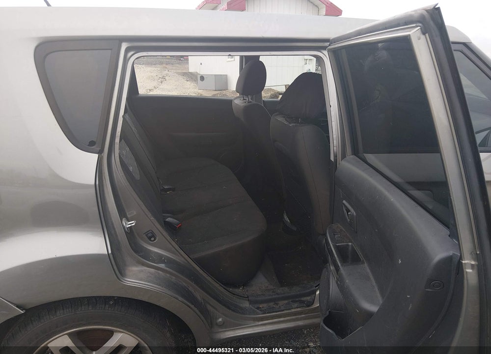 2010 KIA SOUL + VIN: KNDJT2A2XA7038402