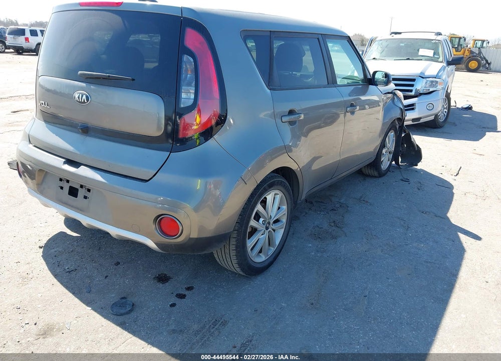 2018 KIA SOUL + VIN: KNDJP3A54J7563699