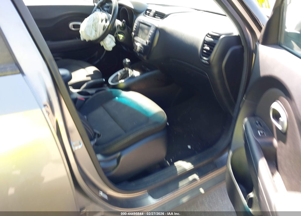 2018 KIA SOUL + VIN: KNDJP3A54J7563699