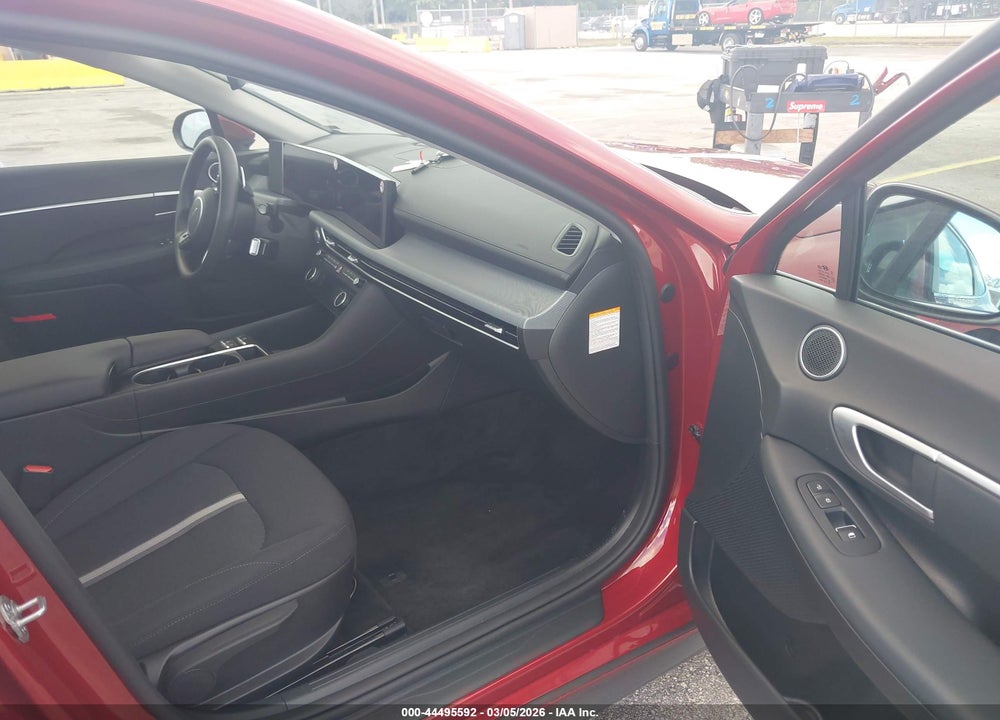 2026 HYUNDAI SONATA HYBRID BLUE VIN: KMHL24JJ4TA146269