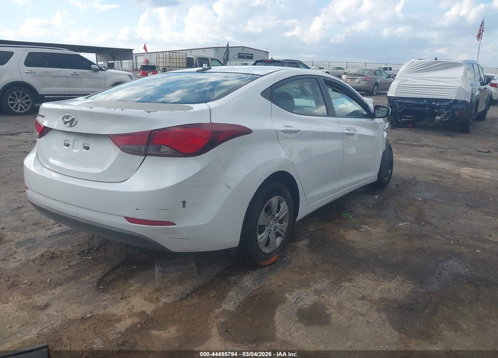 2016 HYUNDAI ELANTRA SE VIN: 5NPDH4AE9GH771386