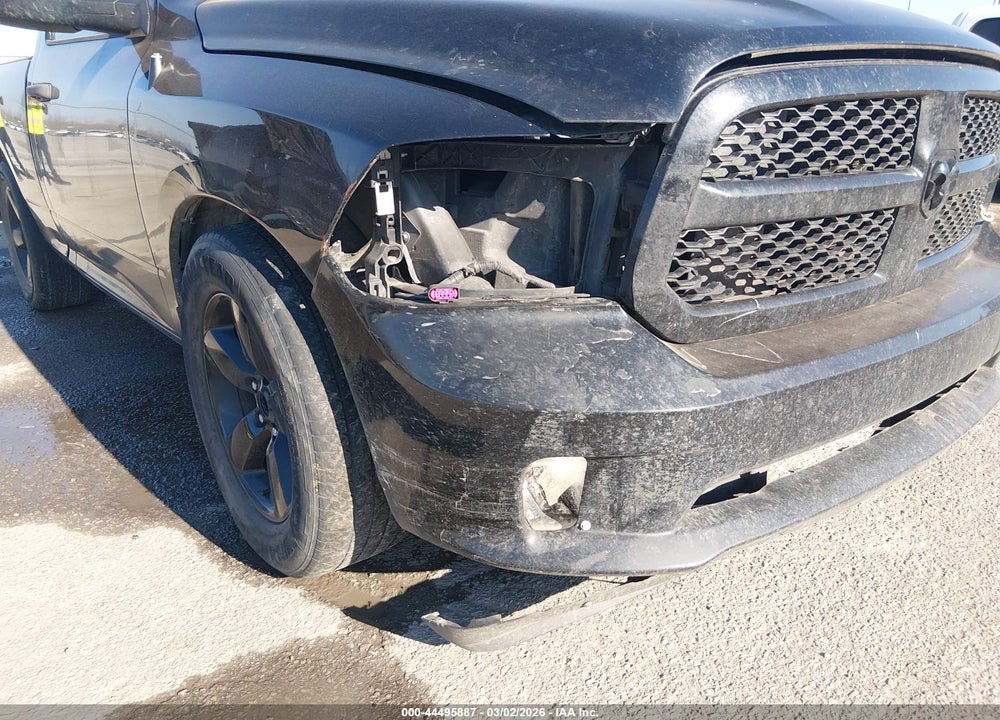 2014 RAM 1500 EXPRESS VIN: 3C6JR6AT2EG174328
