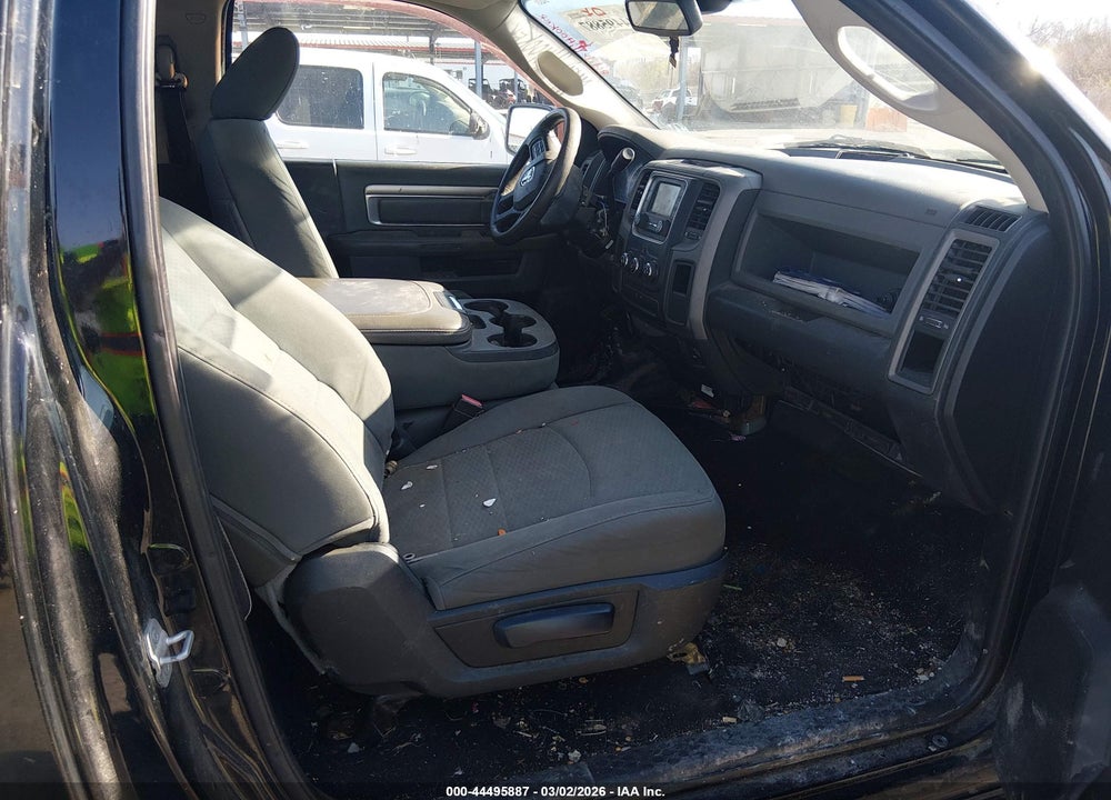 2014 RAM 1500 EXPRESS VIN: 3C6JR6AT2EG174328