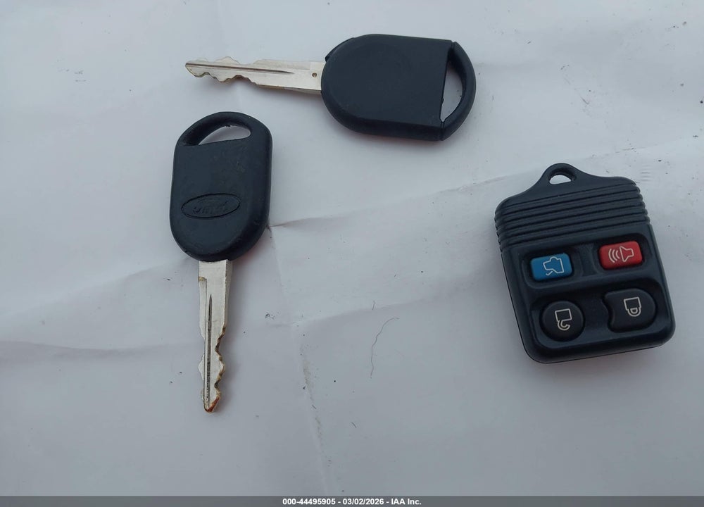 2011 FORD FOCUS SE VIN: 1FAHP3FN2BW117555