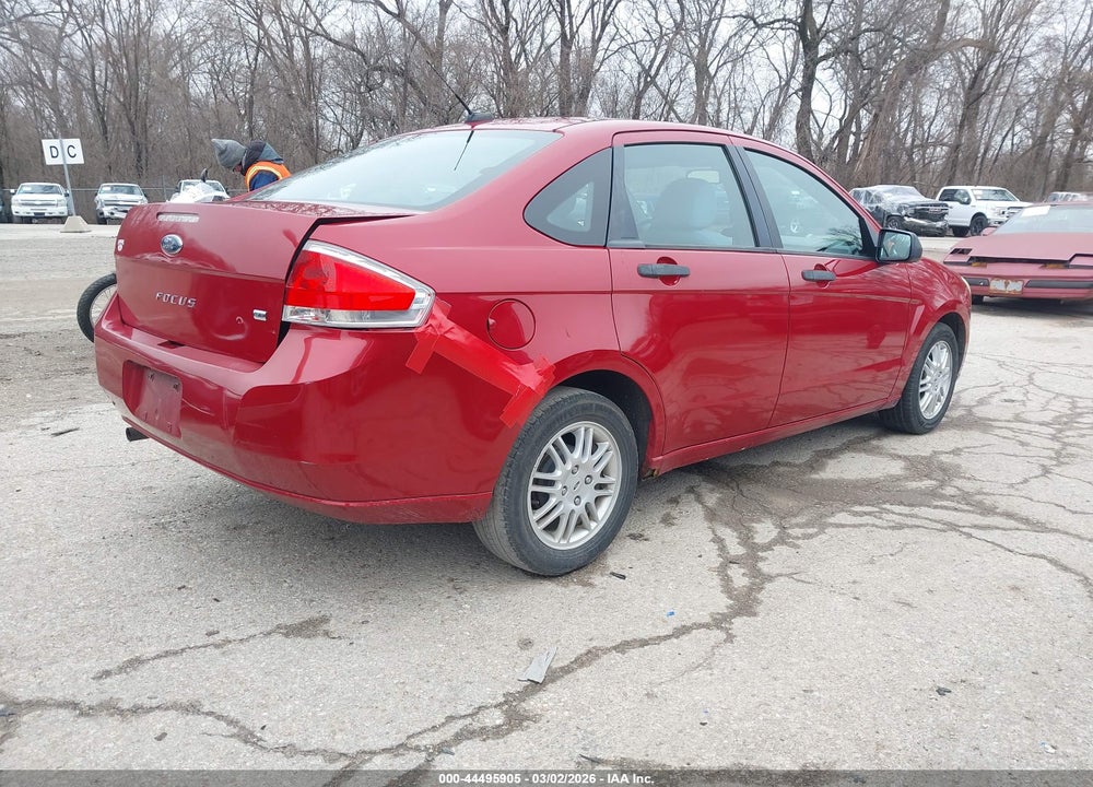 2011 FORD FOCUS SE VIN: 1FAHP3FN2BW117555
