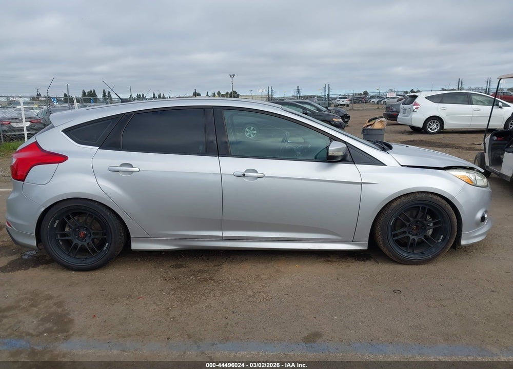 2013 FORD FOCUS TITANIUM VIN: 1FADP3N2XDL363411