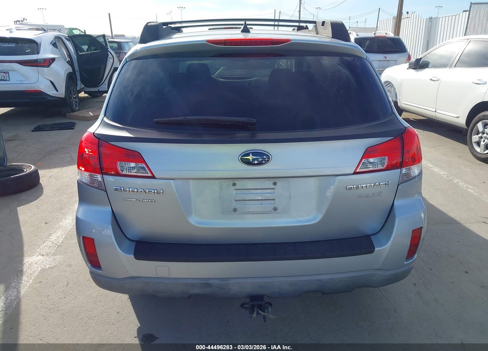 2014 SUBARU OUTBACK 2.5I PREMIUM VIN: 4S4BRBCC5E3204701