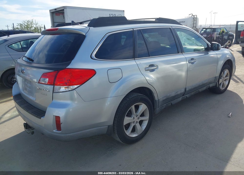 2014 SUBARU OUTBACK 2.5I PREMIUM VIN: 4S4BRBCC5E3204701
