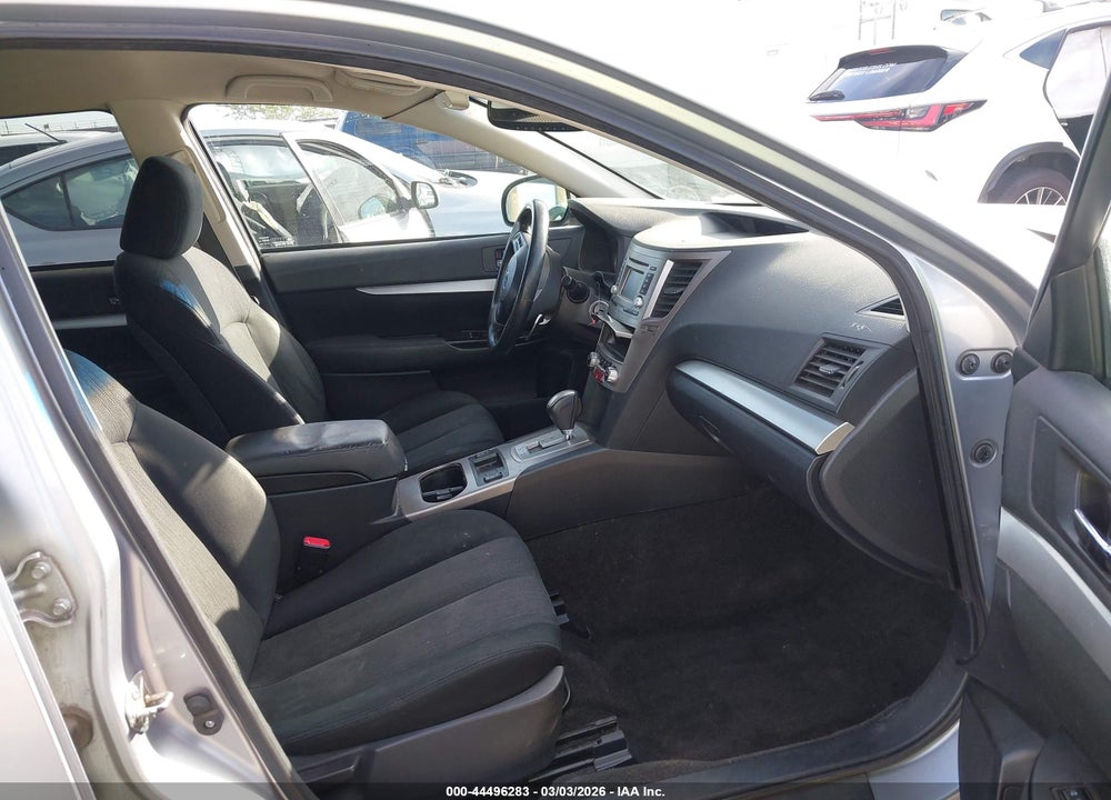 2014 SUBARU OUTBACK 2.5I PREMIUM VIN: 4S4BRBCC5E3204701