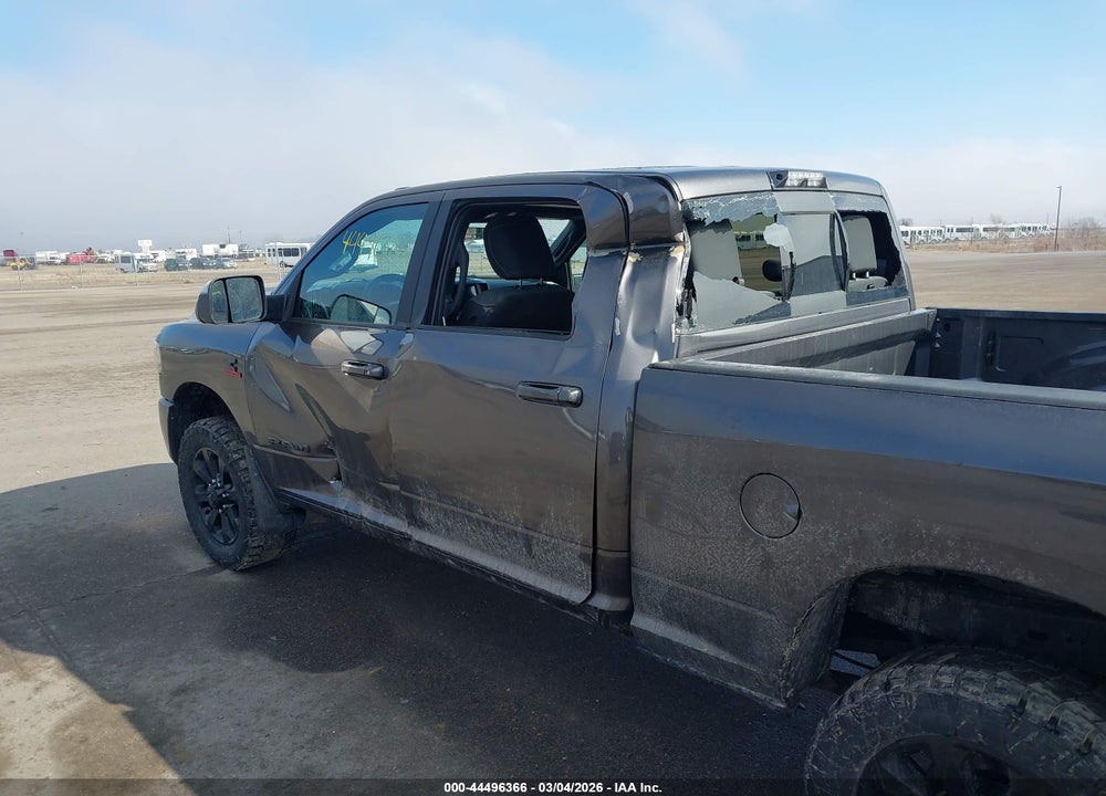2021 RAM 2500 BIG HORN  4X4 6'4 BOX VIN: 3C6UR5DL4MG545619