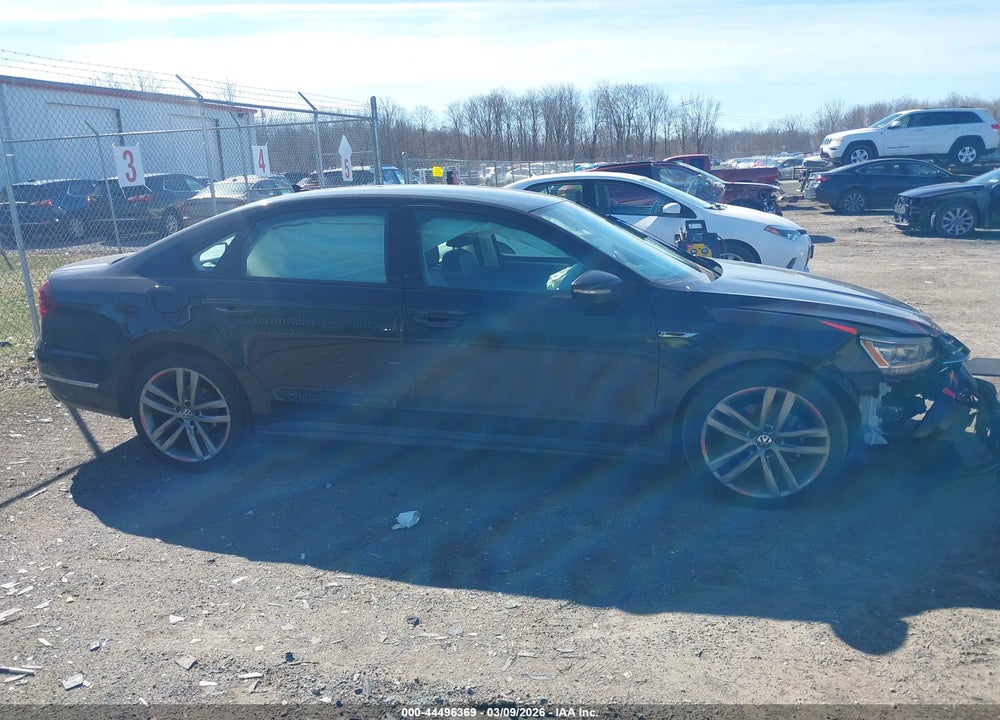 2018 VOLKSWAGEN PASSAT 2.0T R-LINE/2.0T S VIN: 1VWAA7A35JC039523