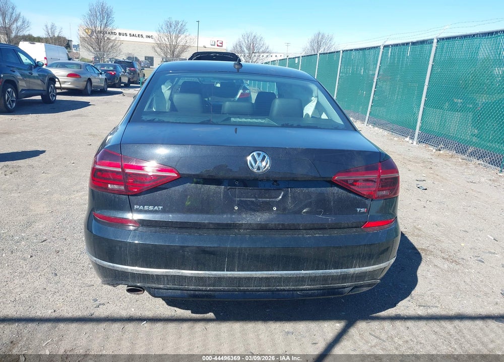 2018 VOLKSWAGEN PASSAT 2.0T R-LINE/2.0T S VIN: 1VWAA7A35JC039523