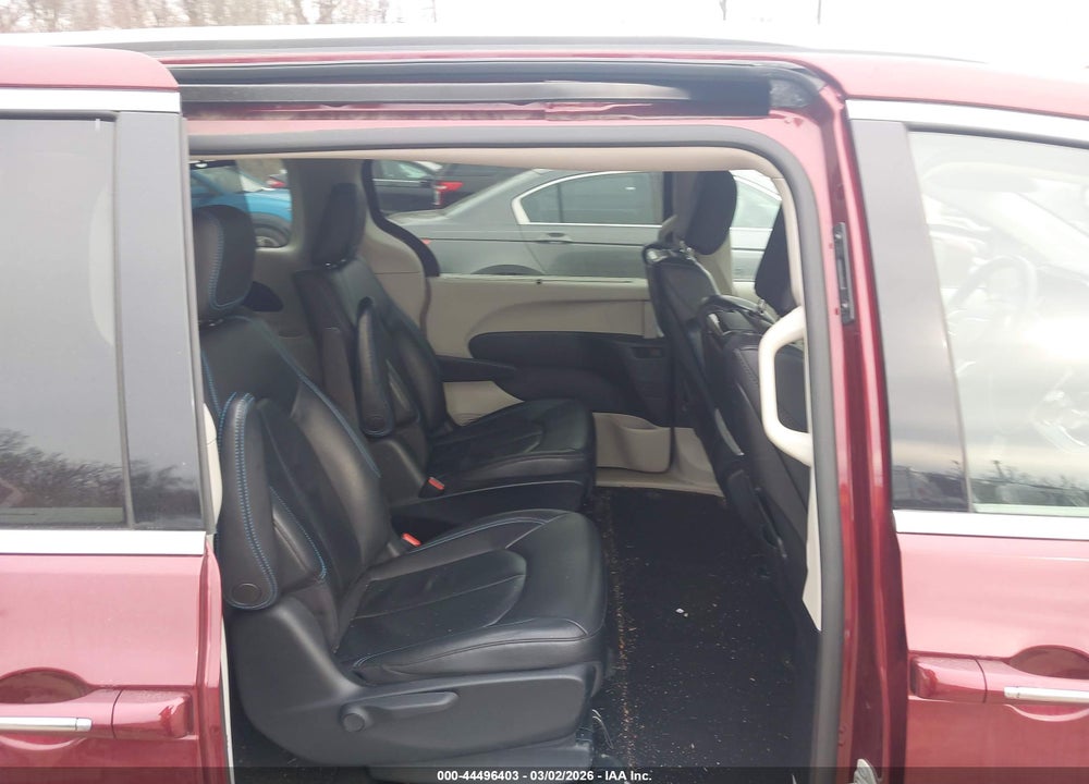 2021 CHRYSLER PACIFICA HYBRID TOURING L VIN: 2C4RC1L7XMR502135