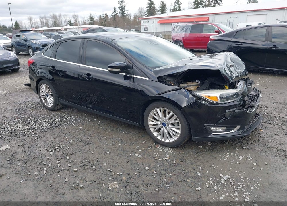 2017 FORD FOCUS TITANIUM VIN: 1FADP3J27HL215051