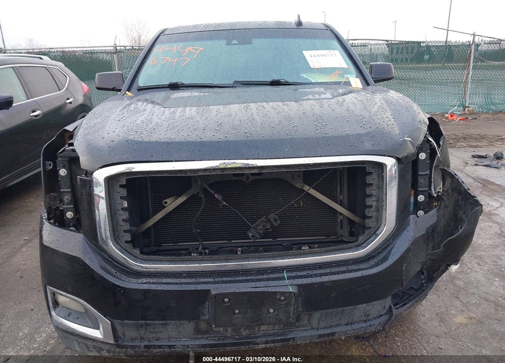 2015 GMC YUKON SLT VIN: 1GKS2BKC0FR660196