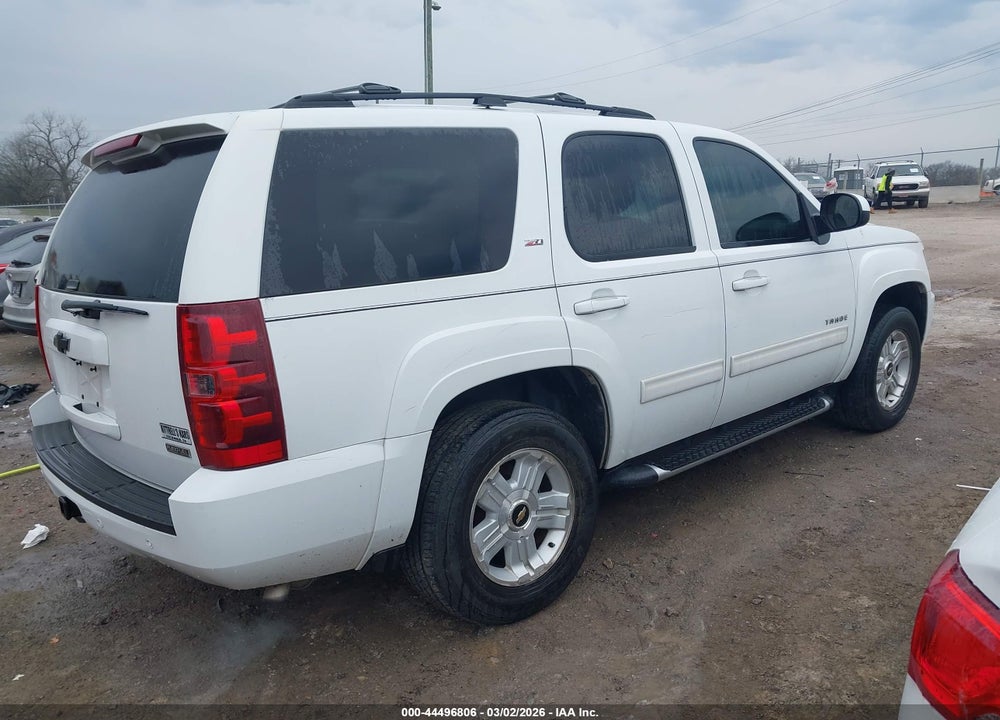 2011 CHEVROLET TAHOE LT VIN: 1GNSCBE0XBR250484