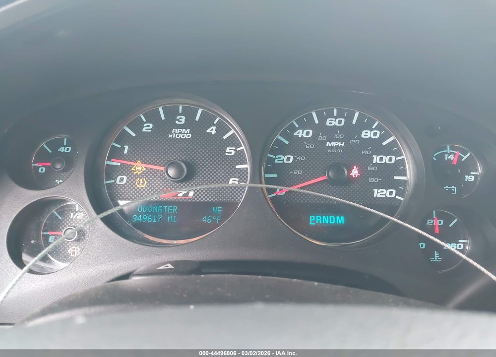 2011 CHEVROLET TAHOE LT VIN: 1GNSCBE0XBR250484