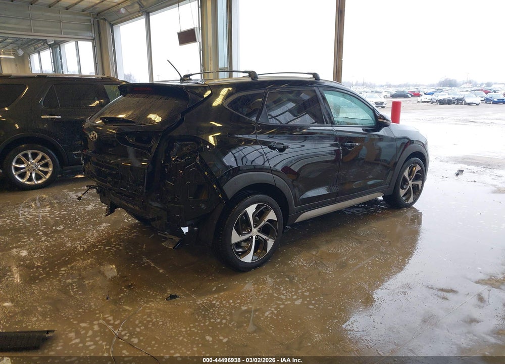 2017 HYUNDAI TUCSON SPORT VIN: KM8J33A20HU394483