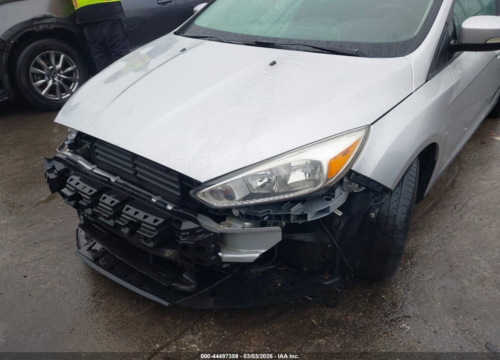 2017 FORD FOCUS SE VIN: 1FADP3K29HL346495