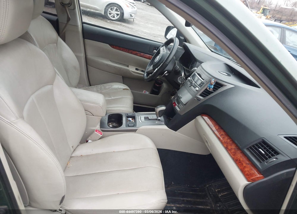 2010 SUBARU OUTBACK 2.5I LIMITED VIN: 4S4BRBKC6A3385691