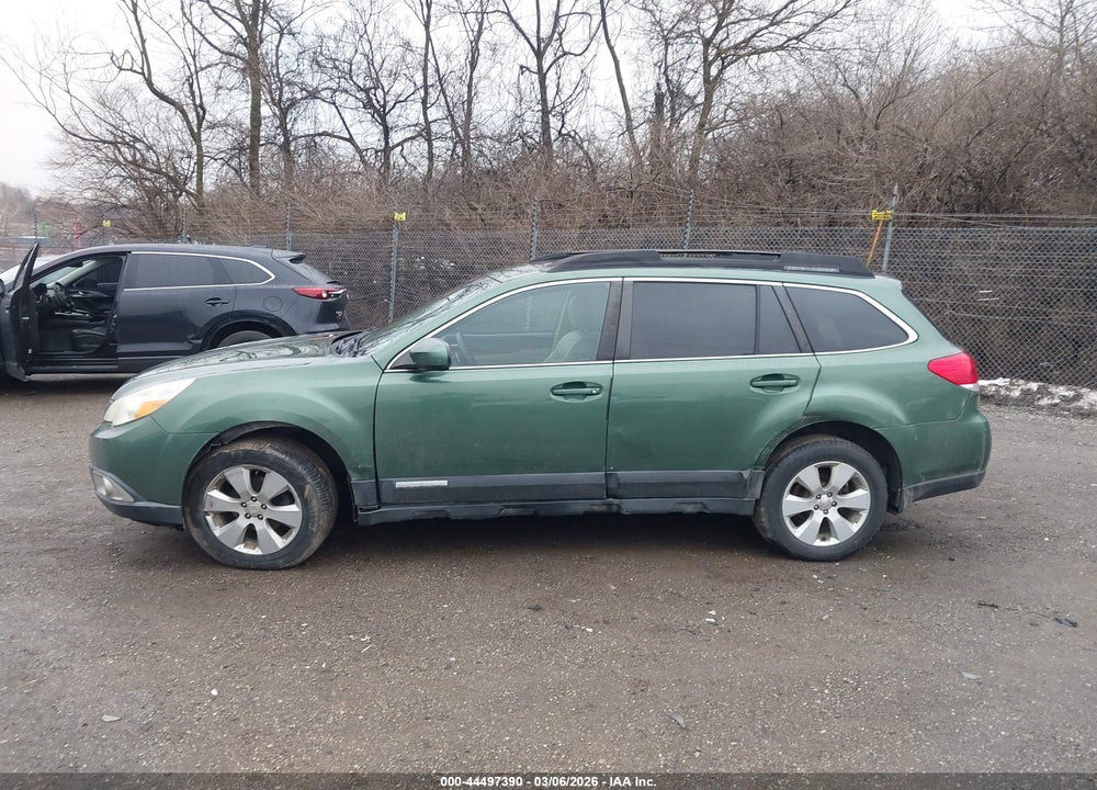 2010 SUBARU OUTBACK 2.5I LIMITED VIN: 4S4BRBKC6A3385691