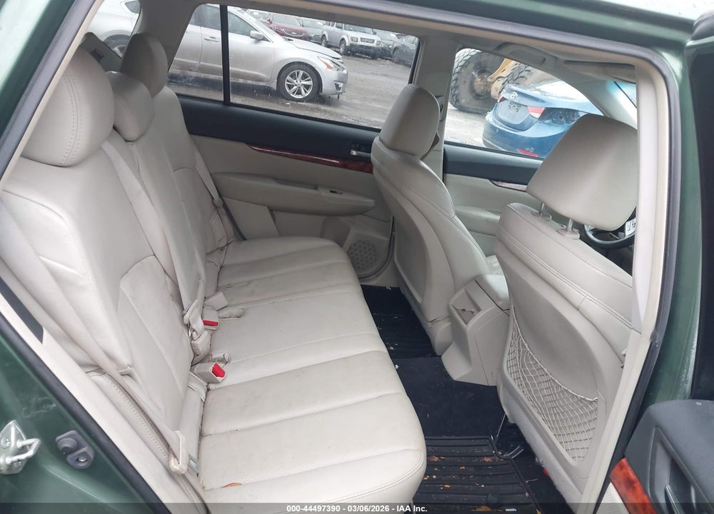 2010 SUBARU OUTBACK 2.5I LIMITED VIN: 4S4BRBKC6A3385691