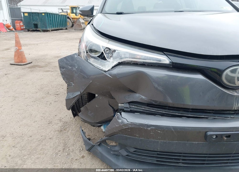 2018 TOYOTA C-HR XLE VIN: NMTKHMBXXJR042515