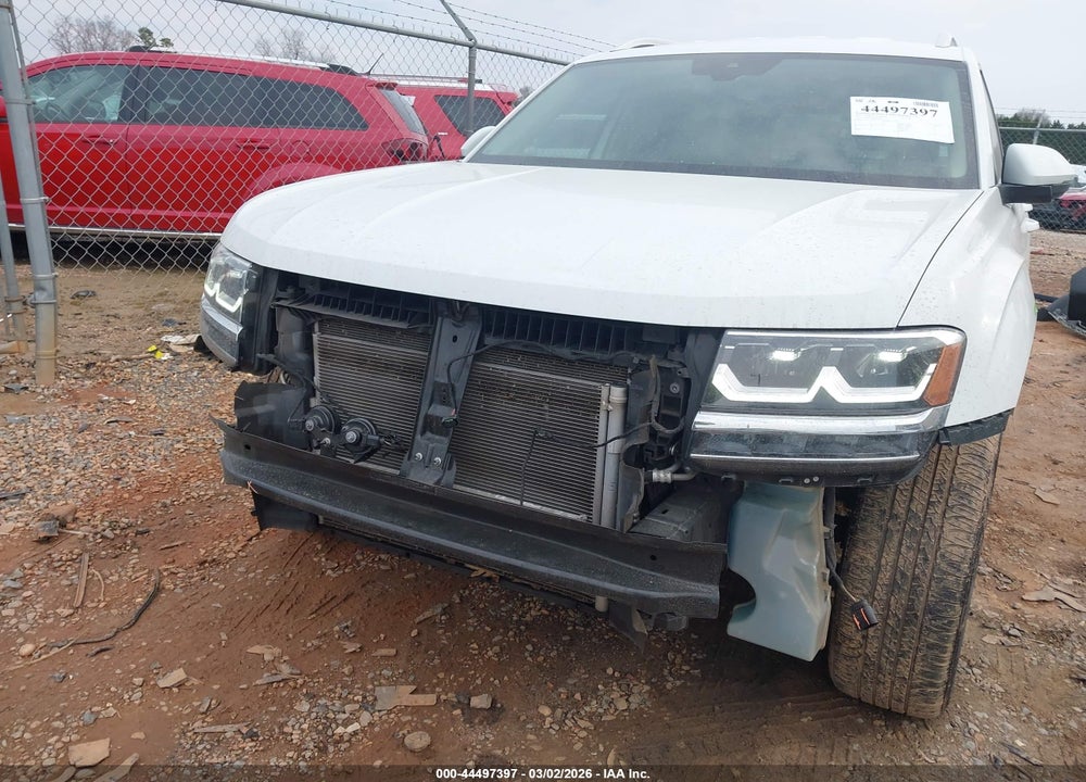 2019 VOLKSWAGEN ATLAS 3.6L V6 SE W/TECHNOLOGY R-LINE VIN: 1V2YR2CA4KC622092