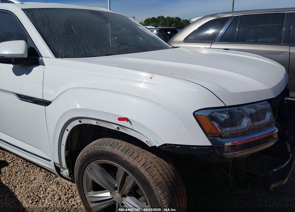 2019 VOLKSWAGEN ATLAS 3.6L V6 SE W/TECHNOLOGY R-LINE VIN: 1V2YR2CA4KC622092