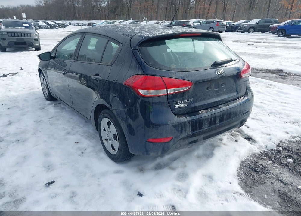 2017 KIA FORTE LX VIN: KNAFK5A84H5711556