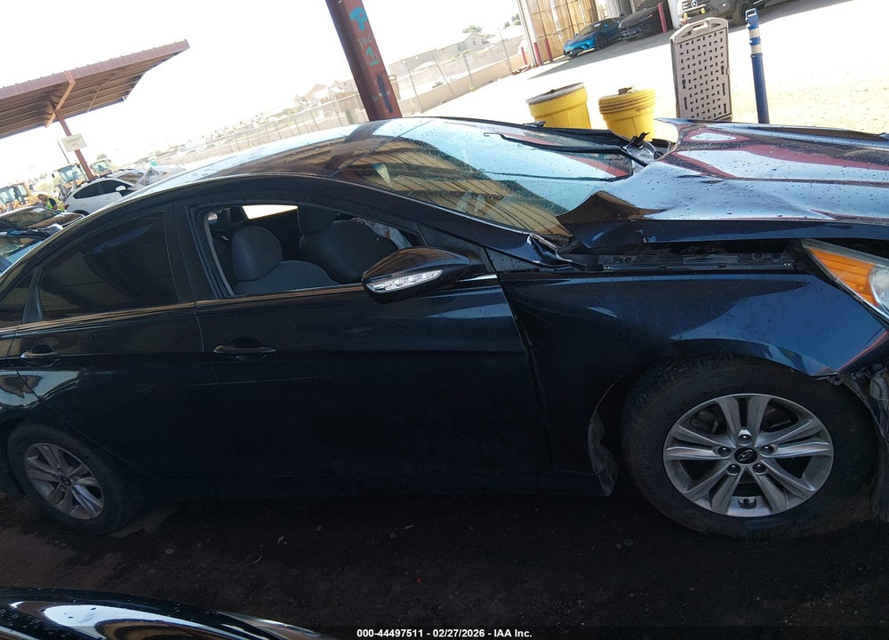 2014 HYUNDAI SONATA GLS VIN: 5NPEB4AC6EH884911
