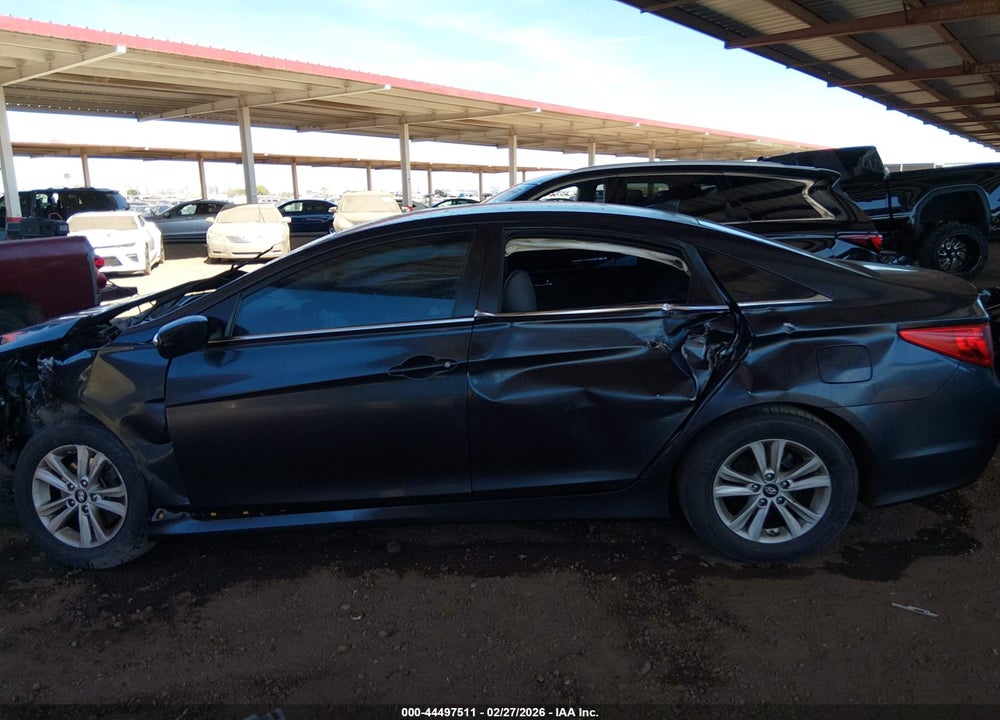 2014 HYUNDAI SONATA GLS VIN: 5NPEB4AC6EH884911