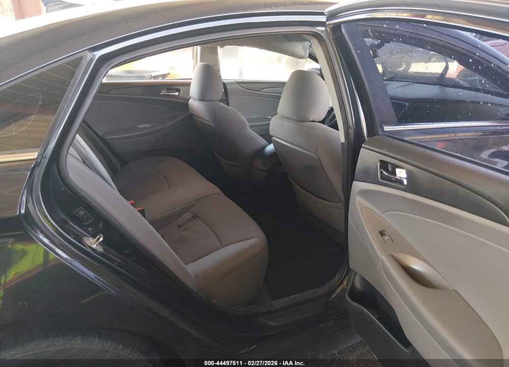 2014 HYUNDAI SONATA GLS VIN: 5NPEB4AC6EH884911