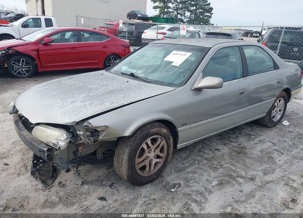2001 TOYOTA CAMRY LE VIN: JT2BG28K310551989