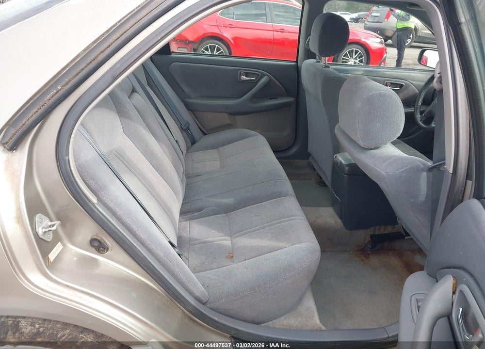 2001 TOYOTA CAMRY LE VIN: JT2BG28K310551989