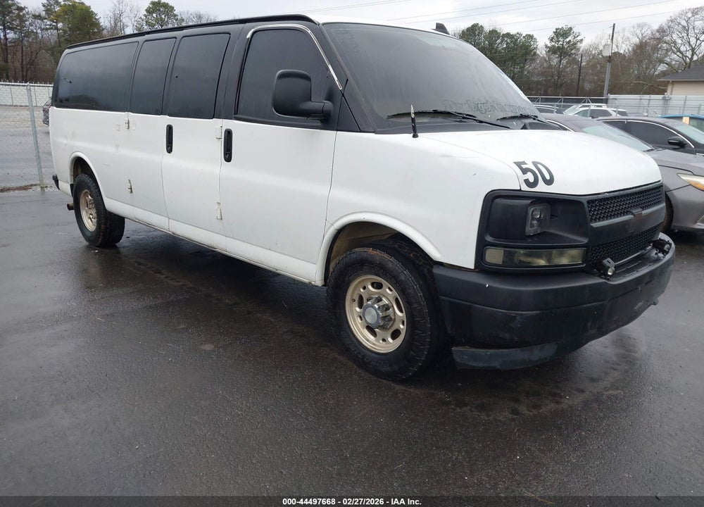 2017 CHEVROLET EXPRESS 3500 LS VIN: 1GAZGNFF5H1330243