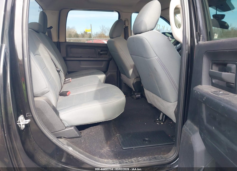 2018 RAM 2500 TRADESMAN  4X4 6'4 BOX VIN: 3C6UR5CL1JG303691