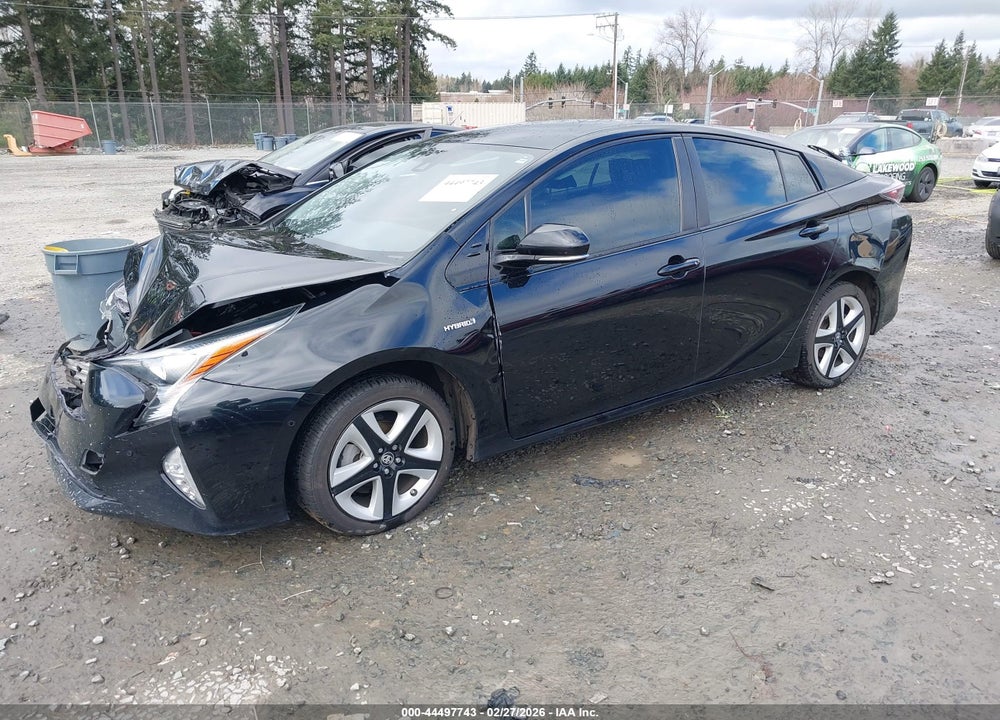 2018 TOYOTA PRIUS THREE TOURING VIN: JTDKARFU0J3059120