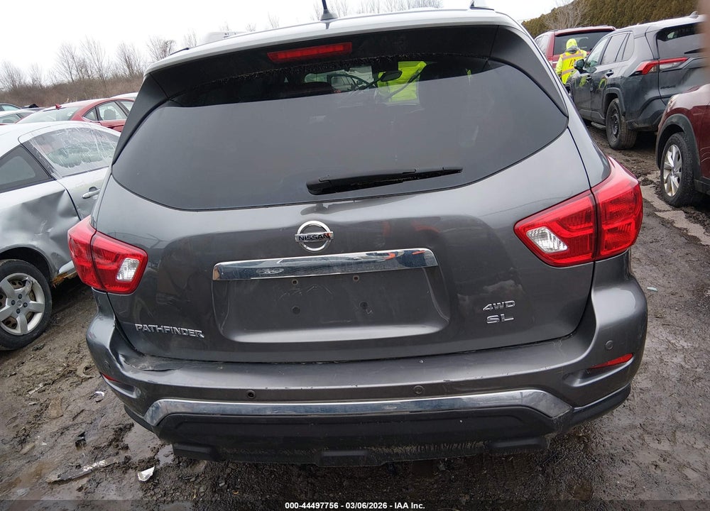 2017 NISSAN PATHFINDER SL VIN: 5N1DR2MM8HC696886