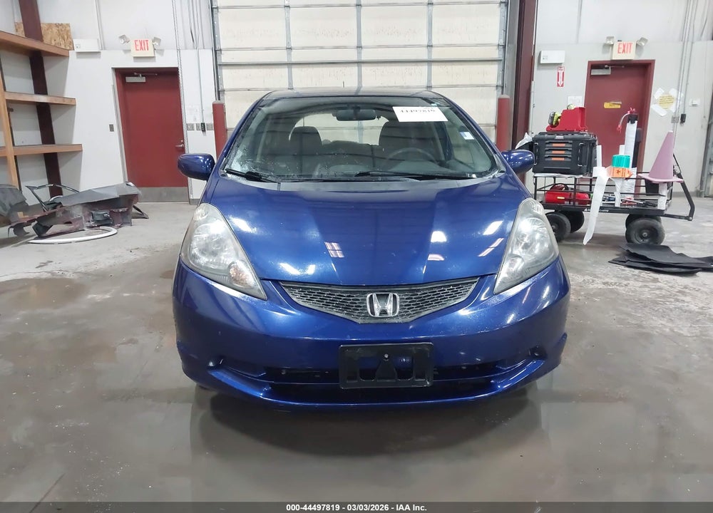 2013 HONDA FIT VIN: JHMGE8H34DC077485