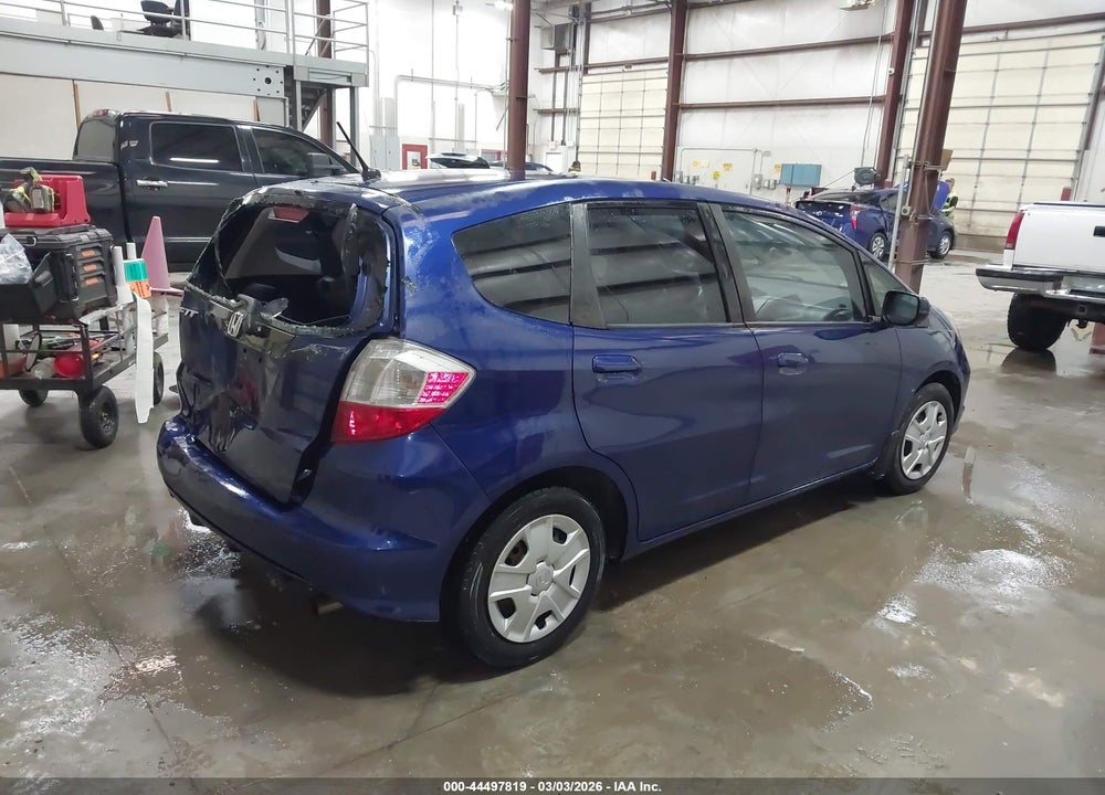 2013 HONDA FIT VIN: JHMGE8H34DC077485