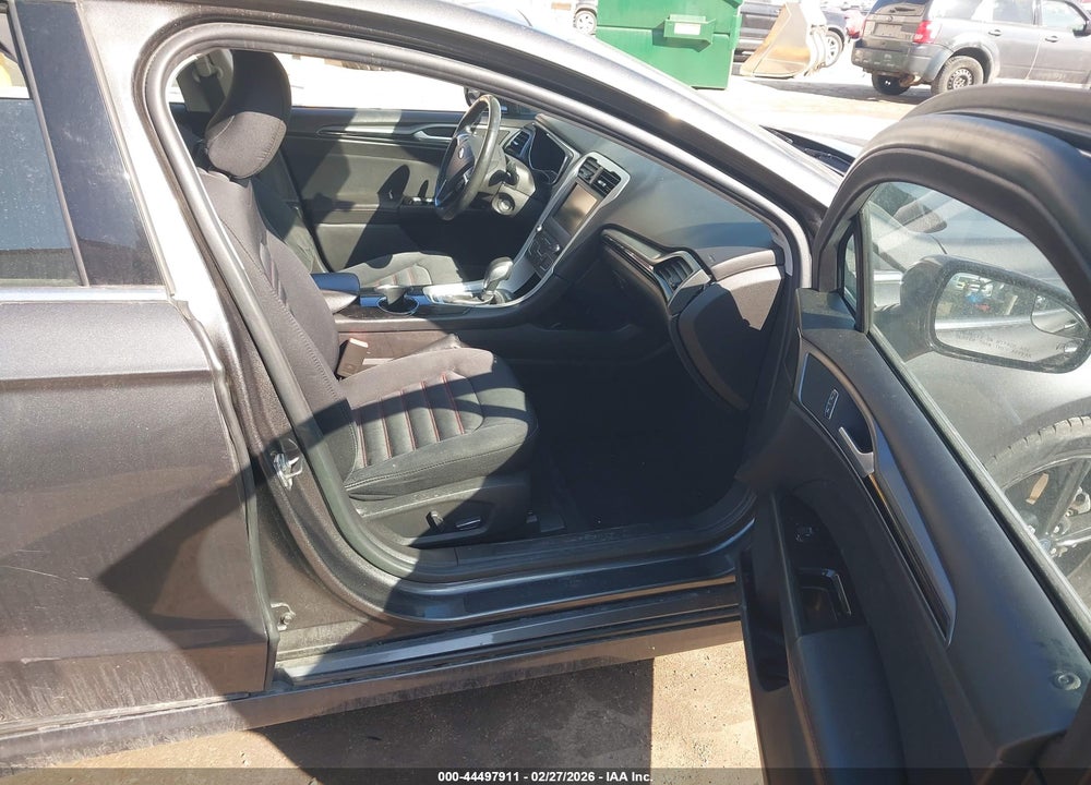 2016 FORD FUSION SE VIN: 3FA6P0H75GR131822