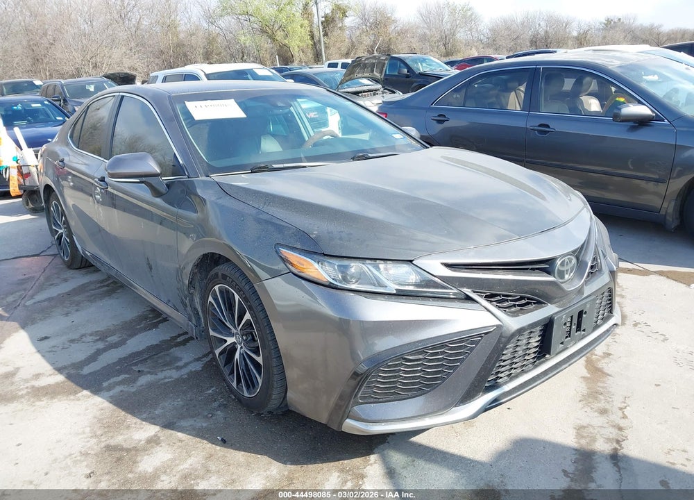 2018 TOYOTA CAMRY VIN: 4T1B11HKXJU074114