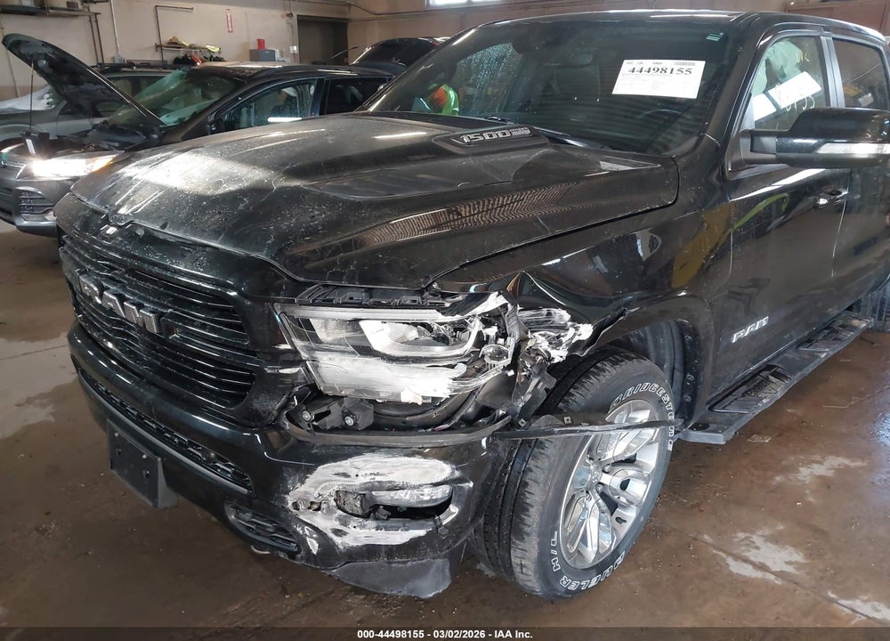 2021 RAM 1500 LAIE  4X4 5'7 BOX VIN: 1C6SRFJT5MN622975