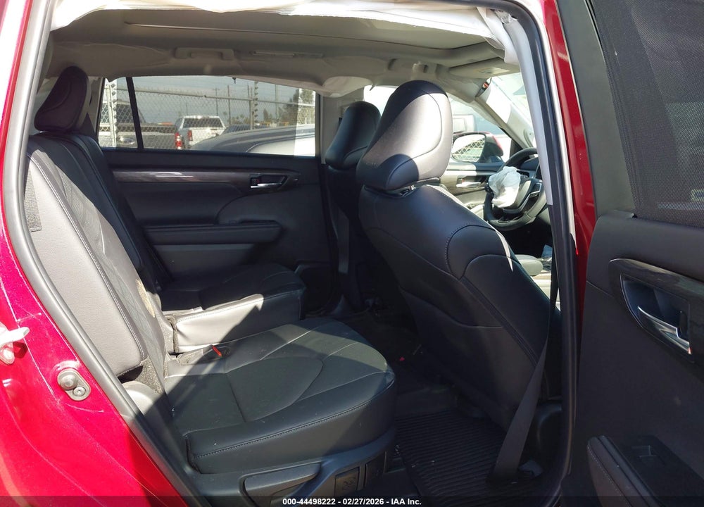 2024 TOYOTA HIGHLANDER PLATINUM VIN: 5TDKDRBH4RS548761