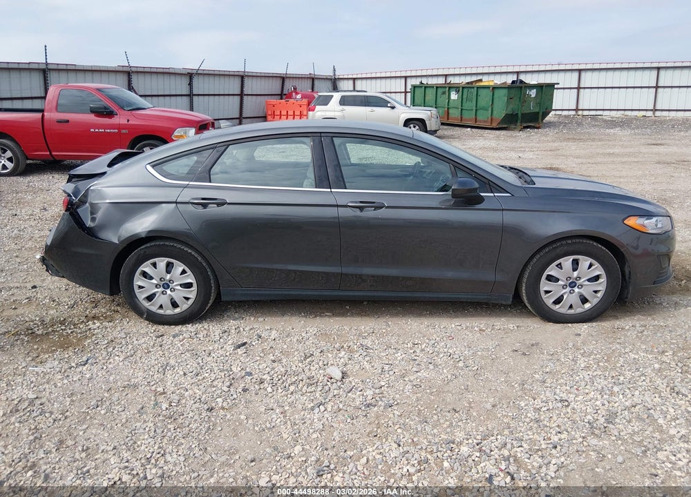 2020 FORD FUSION S VIN: 3FA6P0G71LR262631