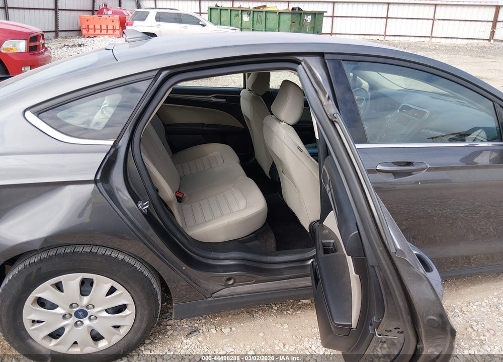 2020 FORD FUSION S VIN: 3FA6P0G71LR262631