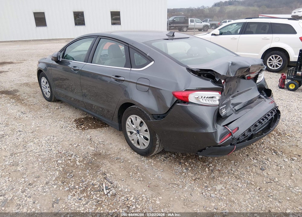 2020 FORD FUSION S VIN: 3FA6P0G71LR262631