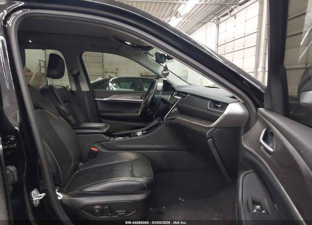 2022 JEEP GRAND CHER VIN: 1C4RJKBG5N8560633