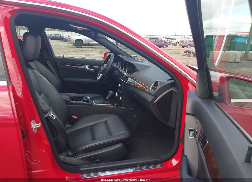 2014 MERCEDES-BENZ C 250 SPORT VIN: WDDGF4HB6EA955869